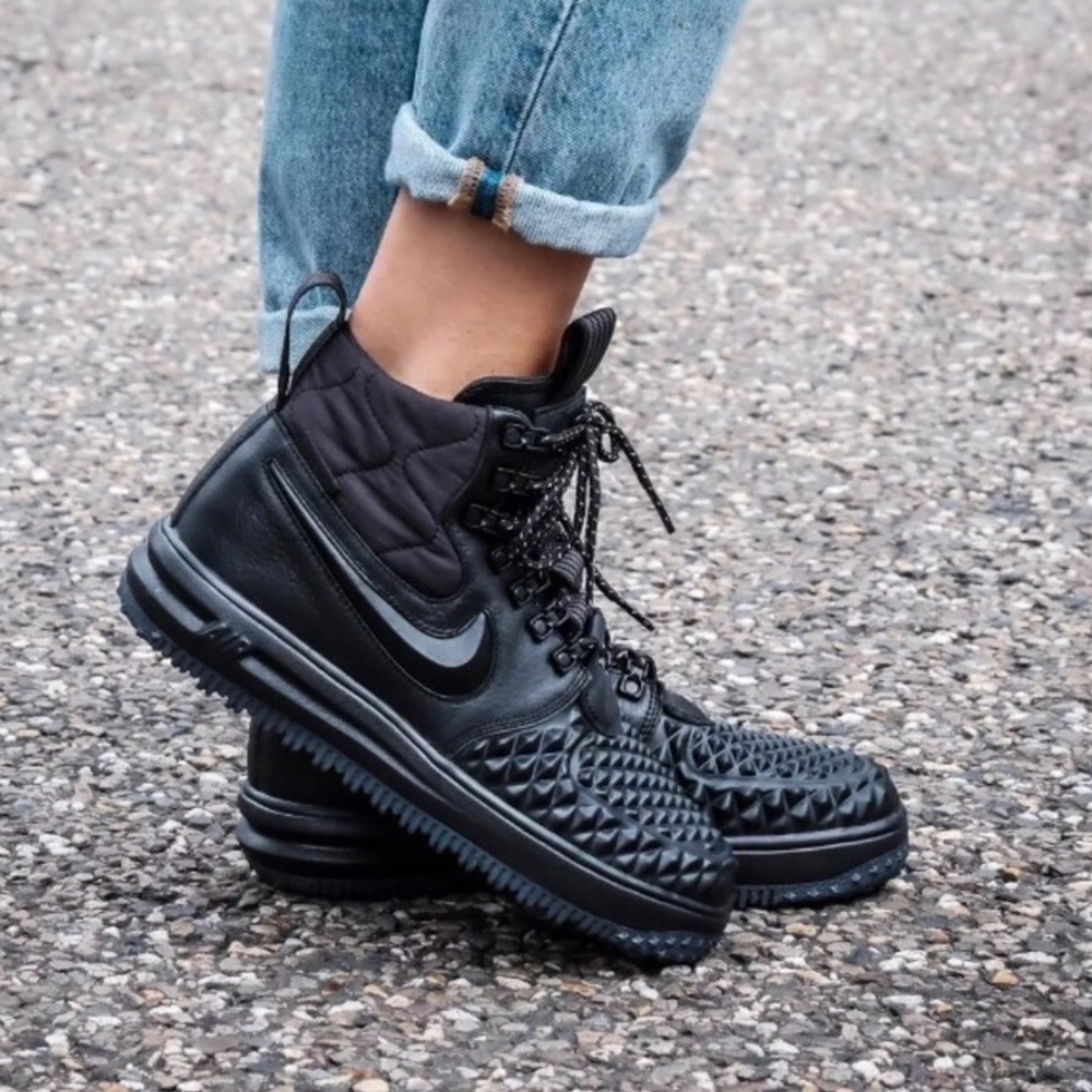 NWTNike AF1 duckboot Triple Black! - Picture 3 of 8